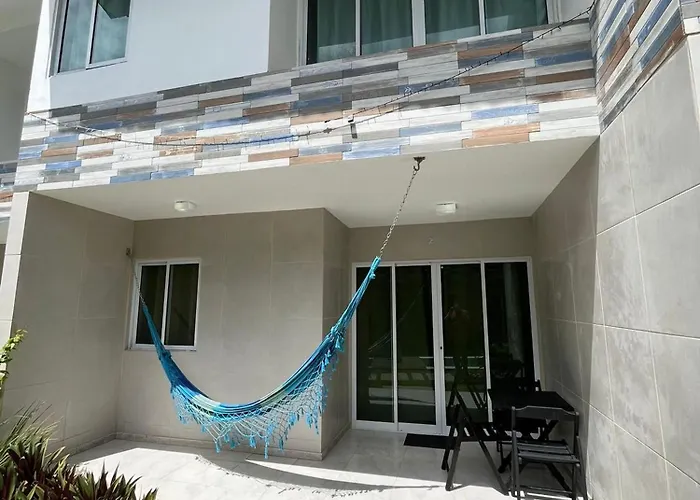 Condomínio Azul Mar - Duplex 4 Quartos Porto de Galinhas por Yolo, Brasil